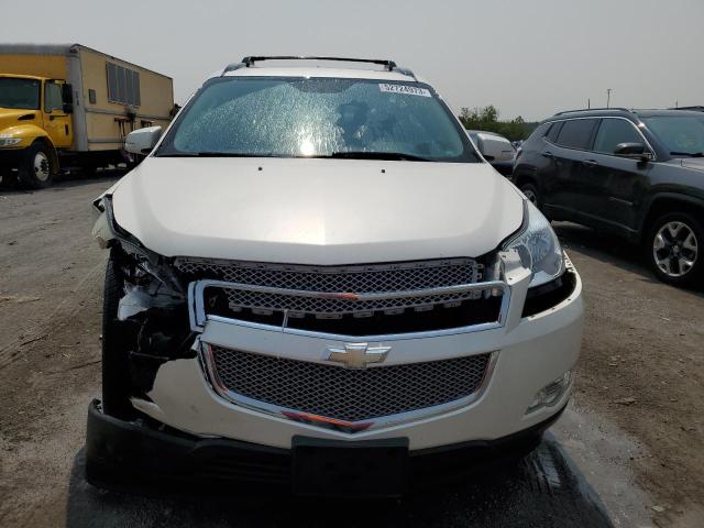 1GNKVLED6BJ395247 - 2011 CHEVROLET TRAVERSE LTZ WHITE photo 5