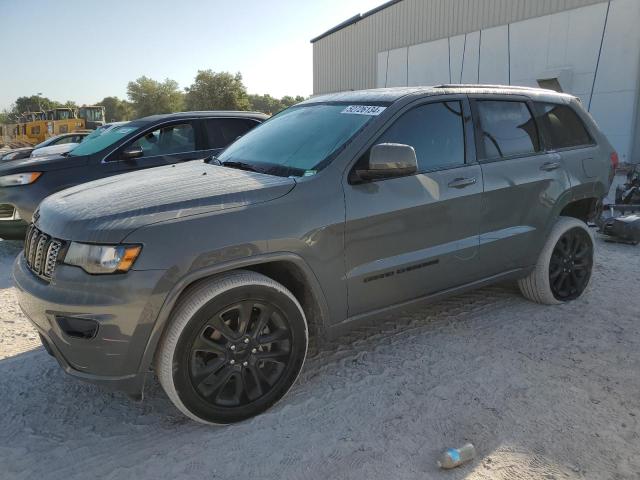 1C4RJEAG6LC428848 - 2020 JEEP GRAND CHER LAREDO GRAY photo 1