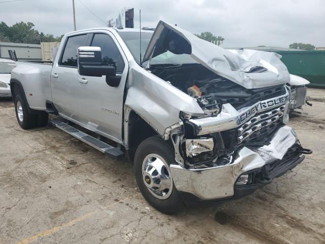 1GC4YTEY1NF331930 - 2022 CHEVROLET SILVERADO K3500 LT SILVER photo 4