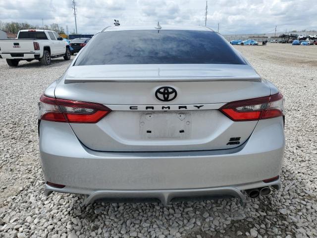 4T1G11BK5RU112553 - 2024 TOYOTA CAMRY SE NIGHT SHADE SILVER photo 6