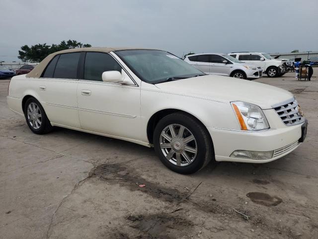 1G6KD57Y67U221310 - 2007 CADILLAC DTS WHITE photo 4