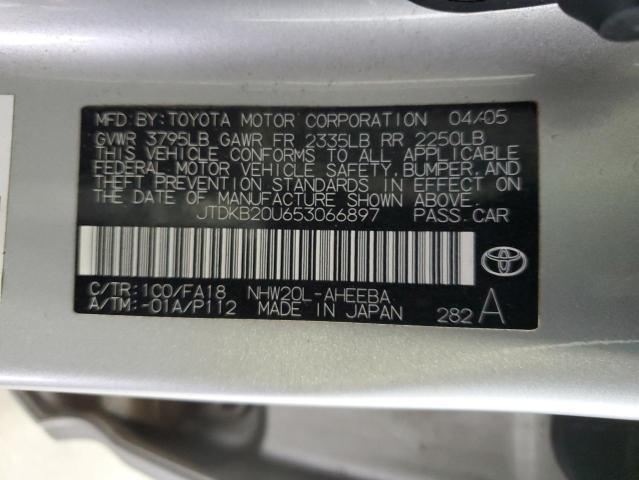 JTDKB20U653066897 - 2005 TOYOTA PRIUS SILVER photo 12