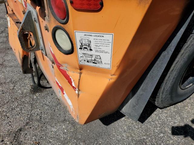 1J9VM4HB95C172013 - 2005 JOHN SWEEPER ORANGE photo 10