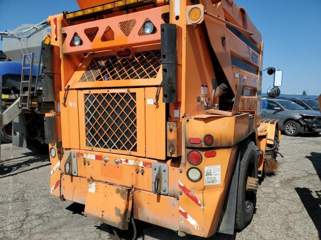 1J9VM4HB95C172013 - 2005 JOHN SWEEPER ORANGE photo 6