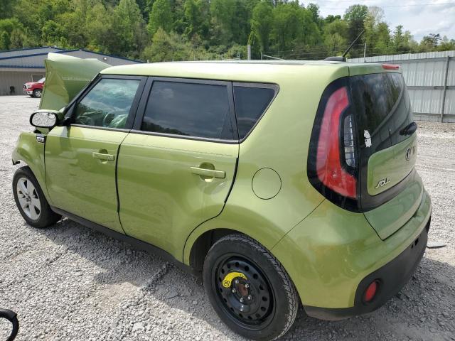 KNDJN2A29J7900552 - 2018 KIA SOUL GREEN photo 2