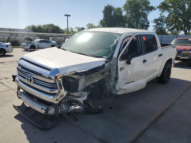 2017 TOYOTA TUNDRA CREWMAX SR5, 