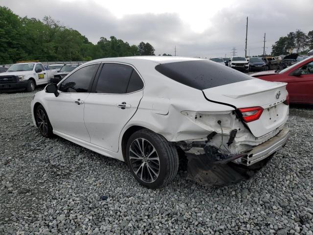 4T1B11HK0JU159284 - 2018 TOYOTA CAMRY L WHITE photo 2