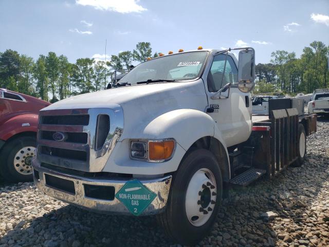 3FRWF65TX6V251903 - 2006 FORD F650 SUPER DUTY WHITE photo 2