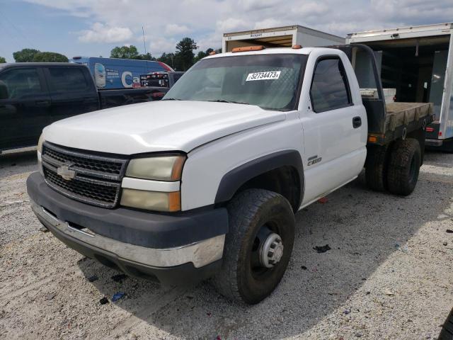 1GBJC34D26E212957 - 2006 CHEVROLET SILVERADO C3500 WHITE photo 1