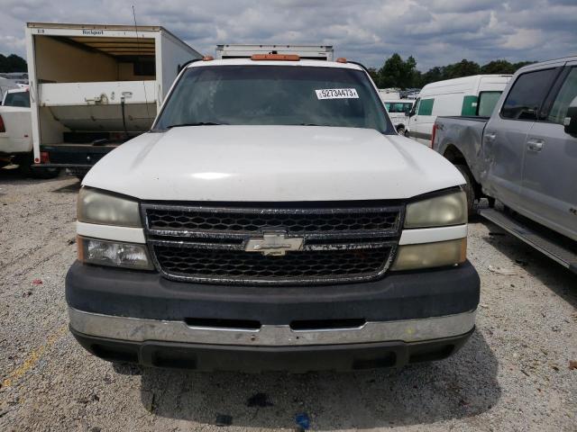 1GBJC34D26E212957 - 2006 CHEVROLET SILVERADO C3500 WHITE photo 5