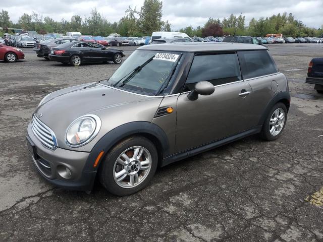 2013 MINI COOPER, 