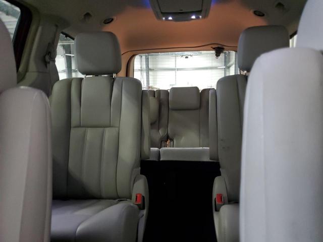 2C4RC1CG5CR266458 - 2012 CHRYSLER TOWN & COU TOURING L RED photo 10