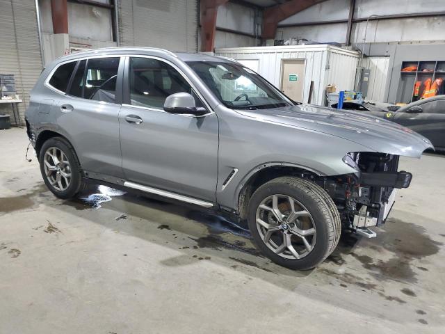 5UX53DP09R9V75442 - 2024 BMW X3 XDRIVE30I GRAY photo 4