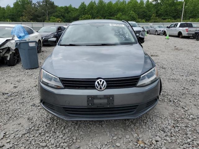 3VW2K7AJXCM392681 - 2012 VOLKSWAGEN JETTA BASE رمادي صورة 5