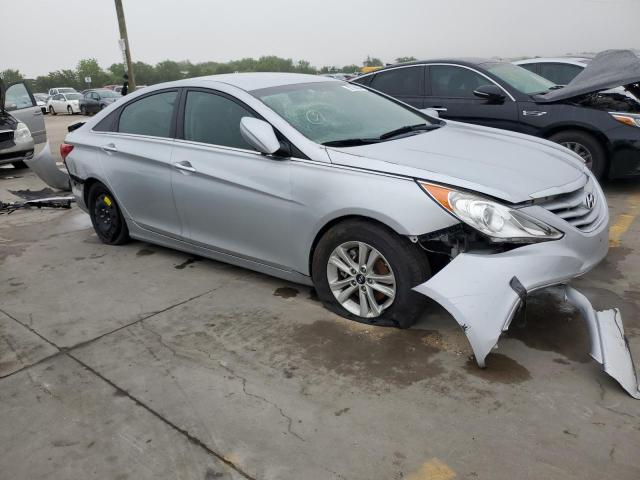 5NPEB4AC8DH792309 - 2013 HYUNDAI SONATA GLS SILVER photo 4