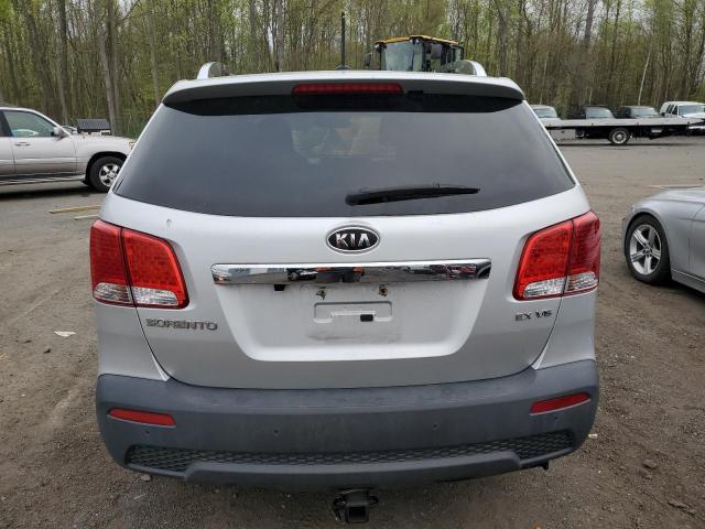 5XYKUDA26BG119138 - 2011 KIA SORENTO EX SILVER photo 6