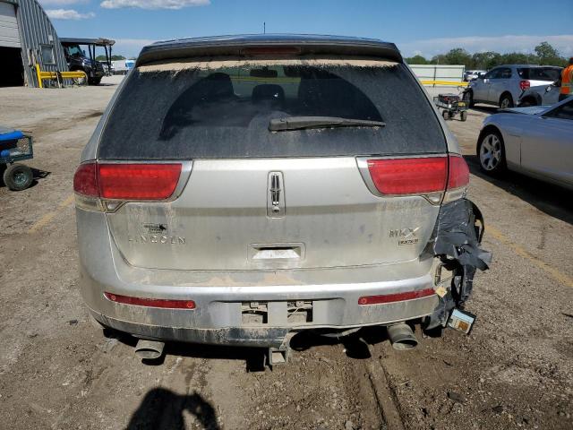 2LMDJ8JK2DBL37383 - 2013 LINCOLN MKX SILVER photo 6