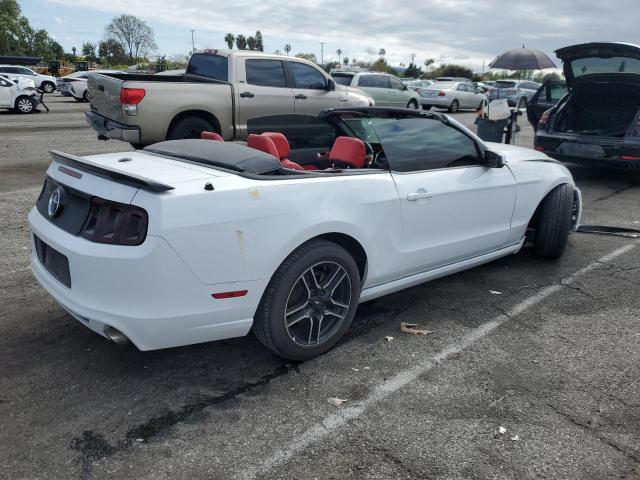 1ZVBP8EM5E5208445 - 2014 FORD MUSTANG WHITE photo 3