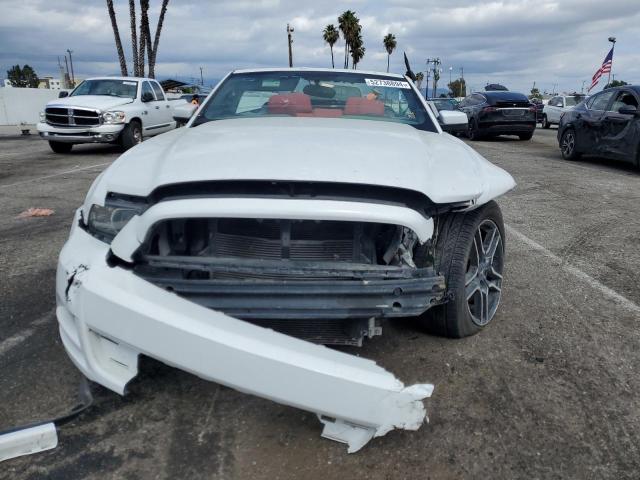 1ZVBP8EM5E5208445 - 2014 FORD MUSTANG WHITE photo 5