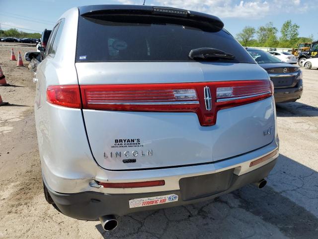 2LMHJ5FR2ABJ25388 - 2010 LINCOLN MKT SILVER photo 6