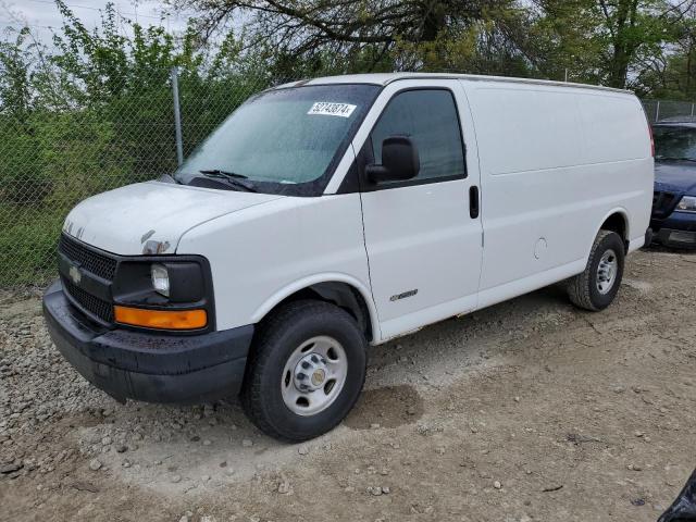 1GCGG25VX41233992 - 2004 CHEVROLET EXPRESS G2 WHITE photo 1