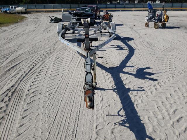 1W781181X11002063 - 2001 UTILITY TRAILER SILVER photo 7