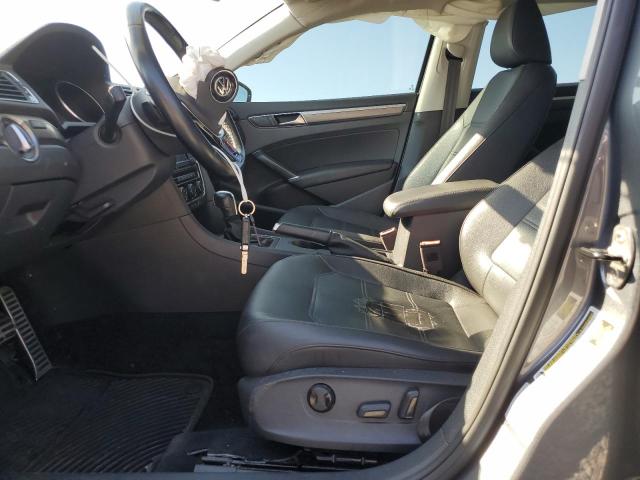 1VWDT7A33HC083120 - 2017 VOLKSWAGEN PASSAT R-LINE ნაცრისფერი ფოტო 7