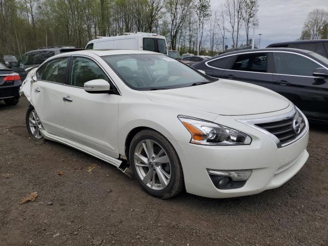 1N4AL3AP2FC451243 - 2015 NISSAN ALTIMA 2.5 WHITE photo 4