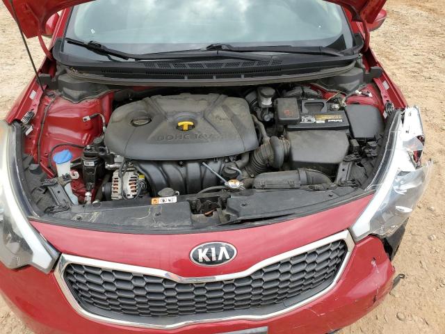 KNAFX4A62G5520842 - 2016 KIA FORTE LX RED photo 11