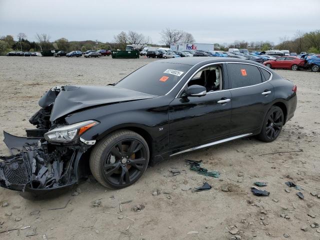 2016 INFINITI Q70L 3.7, 