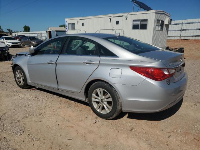 5NPEB4AC2DH518488 - 2013 HYUNDAI SONATA GLS SILVER photo 2