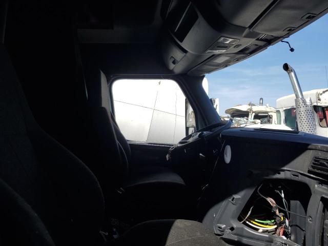 3AKJHHDR2PSNY5786 - 2023 FREIGHTLINER CASCADIA 1 Серебристый фото 5