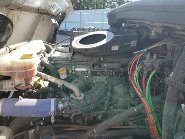 3AKJHHDR2PSNY5786 - 2023 FREIGHTLINER CASCADIA 1 Серебристый фото 7