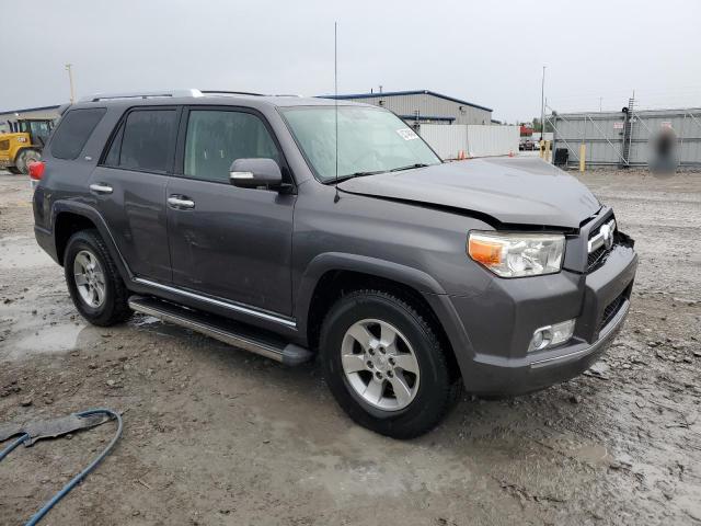 JTEZU5JR7A5013558 - 2010 TOYOTA 4RUNNER SR5 GRAY photo 4