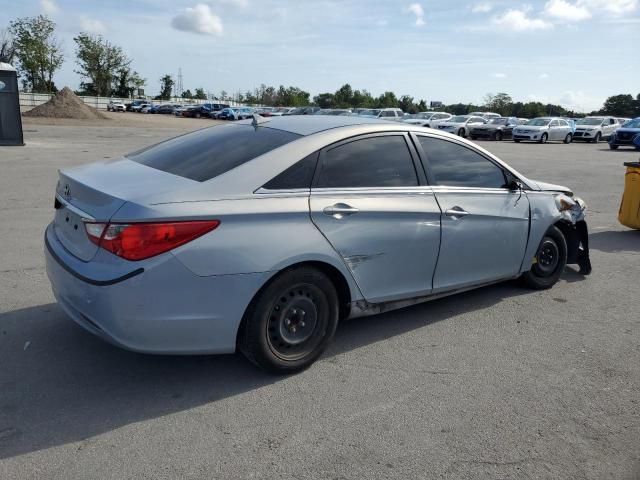 5NPEB4AC2DH603850 - 2013 HYUNDAI SONATA GLS SILVER photo 3