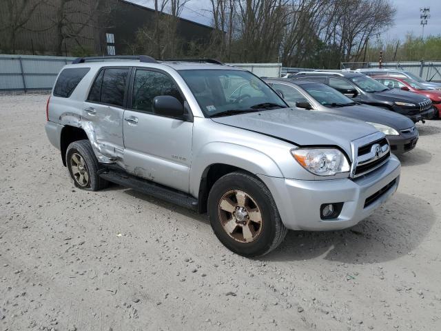 JTEBU14R460096974 - 2006 TOYOTA 4RUNNER SR5 SILVER photo 4