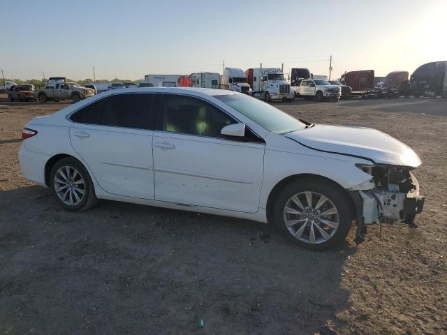 4T1BF1FK8FU979964 - 2015 TOYOTA CAMRY LE WHITE photo 4