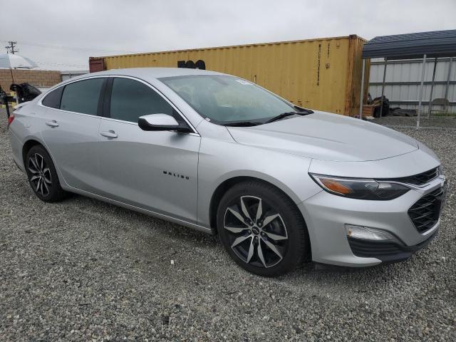 1G1ZG5STXLF119353 - 2020 CHEVROLET MALIBU RS ვერცხლისფერი ფოტო 4
