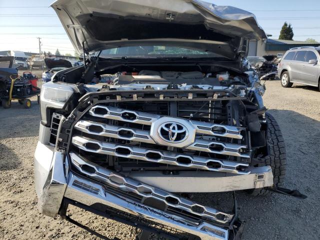 5TFMC5DB2PX034170 - 2023 TOYOTA TUNDRA CREWMAX PLATINUM Plata foto 5
