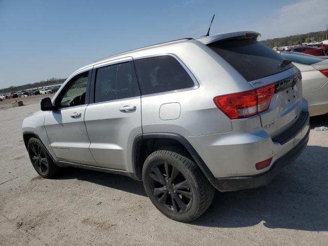 1C4RJFAG1DC581144 - 2013 JEEP GRAND CHEROKEE LAREDO 银色 照片 2