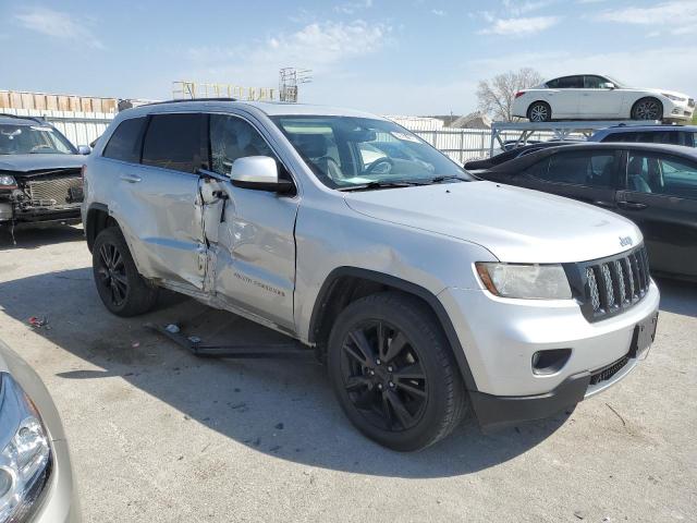 1C4RJFAG1DC581144 - 2013 JEEP GRAND CHEROKEE LAREDO 银色 照片 4