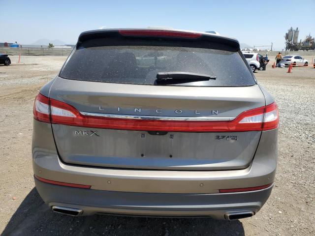 2LMTJ8LP9GBL76397 - 2016 LINCOLN MKX RESERVE GOLD photo 6