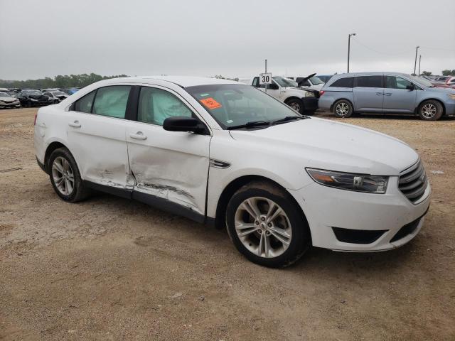 1FAHP2D8XHG114686 - 2017 FORD TAURUS SE WHITE photo 4