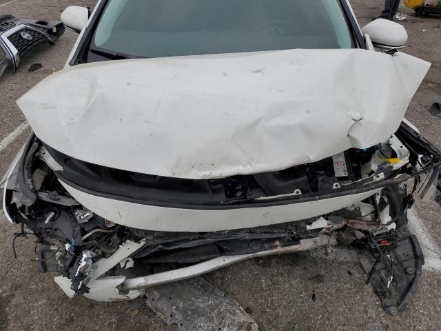 JTDKARFP9K3116345 - 2019 TOYOTA PRIUS PRIM WHITE photo 11