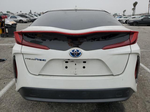 JTDKARFP9K3116345 - 2019 TOYOTA PRIUS PRIM WHITE photo 6