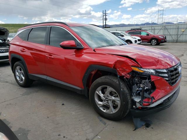 5NMJBCAE0NH151793 - 2022 HYUNDAI TUCSON SEL RED photo 4