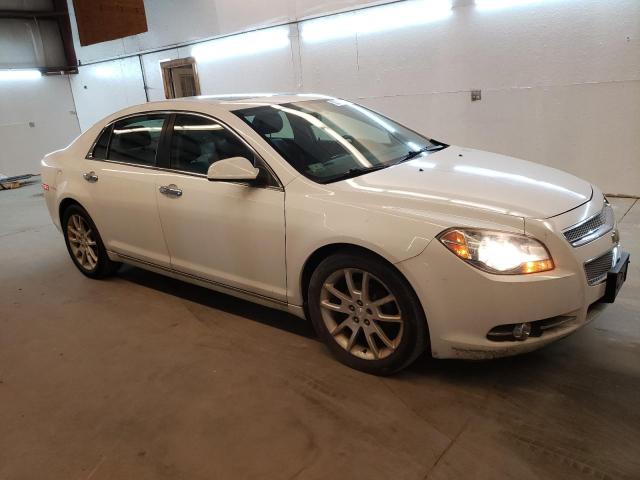 1G1ZE5E71BF242719 - 2011 CHEVROLET MALIBU LTZ თეთრი ფოტო 4