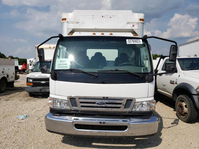 3FRLL45ZX8V087480 - 2008 FORD LOW CAB FO LCF450 WHITE photo 5