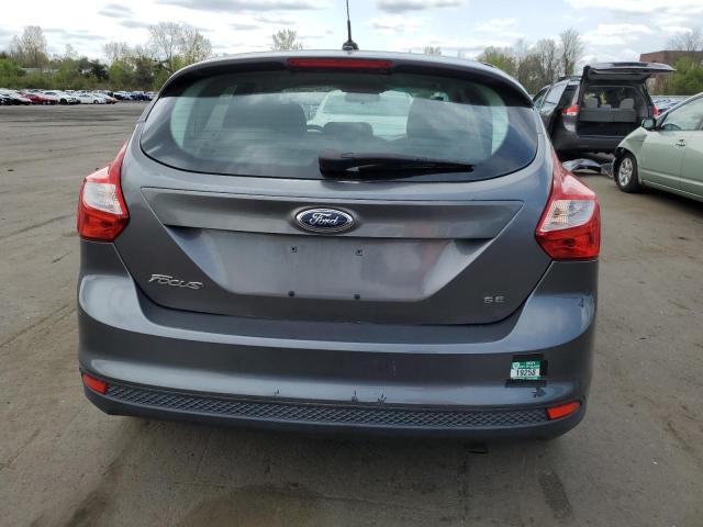 1FAHP3K23CL218716 - 2012 FORD FOCUS SE GRAY photo 6