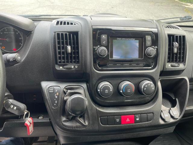 3C7WRVMG5JE152257 - 2018 RAM PROMASTER 3500 STANDARD Weiß Foto 9